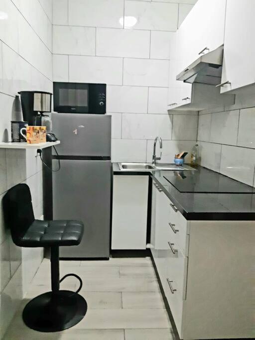 Apartment And Free Parking Place ヴィトリー・シュル・セーヌ エクステリア 写真